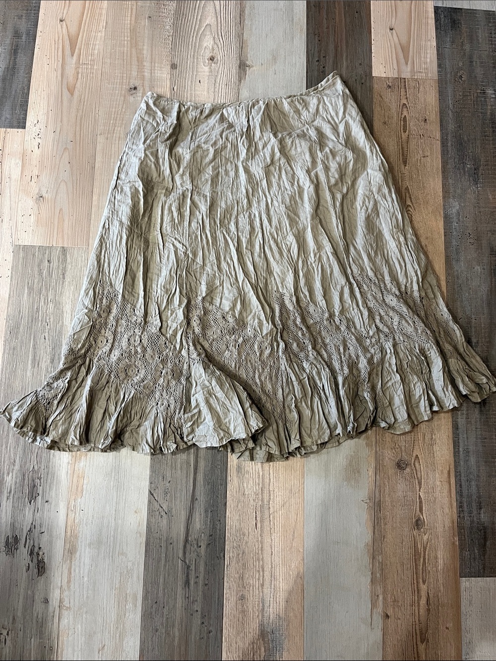Apt. 9 Light Tan A-Line Midi Skirt Eyelet Trim Sz 12 Flowy Lightweight Bohemian